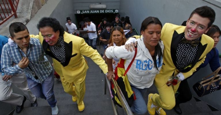 Así luce Costel sin maquillaje, ¿todo un rompecorazones