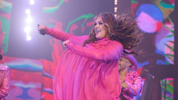 Yuridia celebra el primer millón de su nuevo sencillo ‘Para que seas feliz’: de esto habla la canción