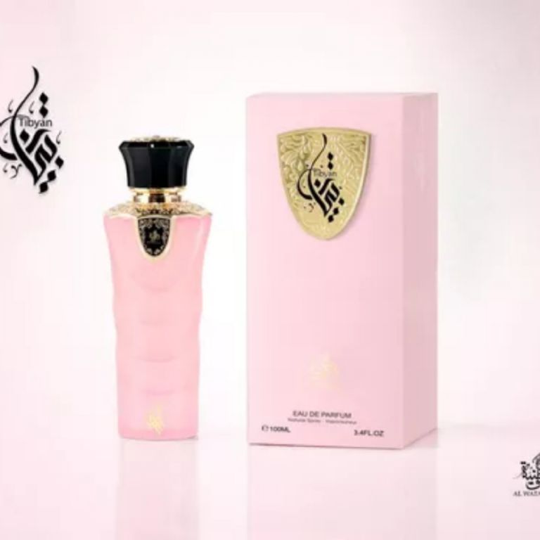 Al Wataniah Tibyan es una fragancia floral y amaderada para mujeres