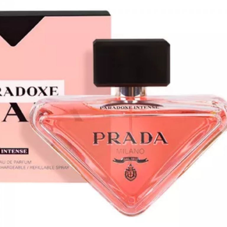 Un perfume intenso y afrutado para mujeres