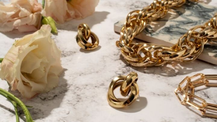 ¡Adiós a las flores! Estas son las joyas que puedes regalar sin gastar de más
