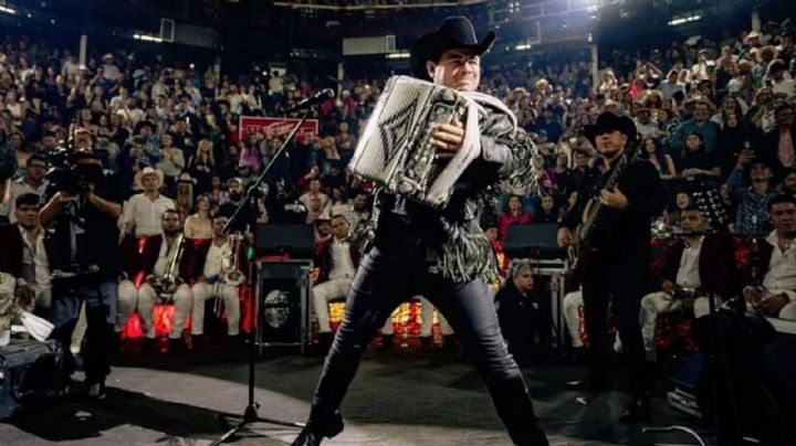 Alfredo Olivas demuestra su humildad con pequeño fan: ¡Le regaló su acordeón! VIDEO