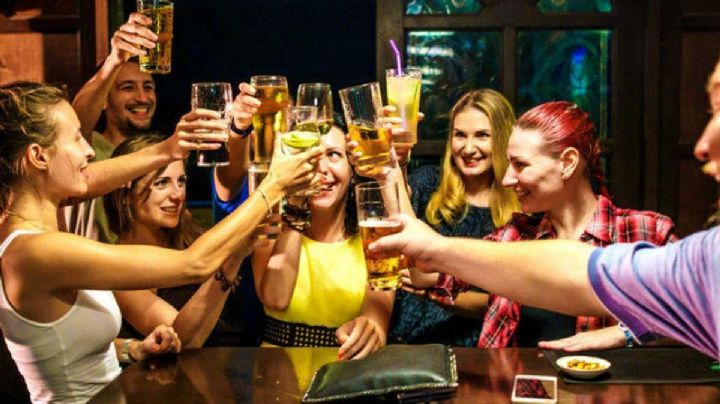 10 trucos para que no se te suba el alcohol rápidamente en las fiestas
