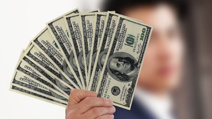 Peso llega a los 18 por DÓLAR: ¿Por qué la moneda mexicana está cayendo tras Elecciones 2024?