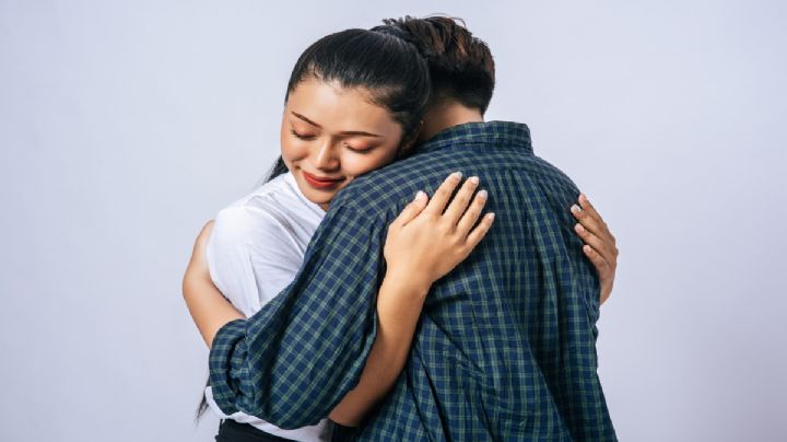 Elige una forma de abrazar y te revelare si eres amistoso en la vida