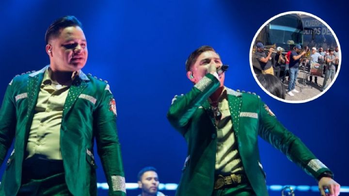 Banda Los Recoditos improvisan concierto en carretera tras quedar varados por bloqueos en  Sinaloa