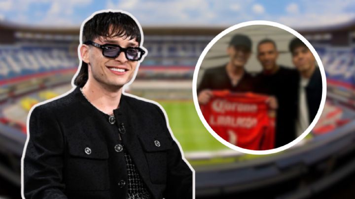 ¿Adiós Atlas? Peso Pluma demuestra su apoyo a nuevo equipo de fútbol tras ser campeones