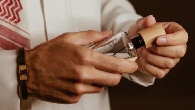 3 perfumes de color negro para hombres mayores de 35 años que buscan elegancia