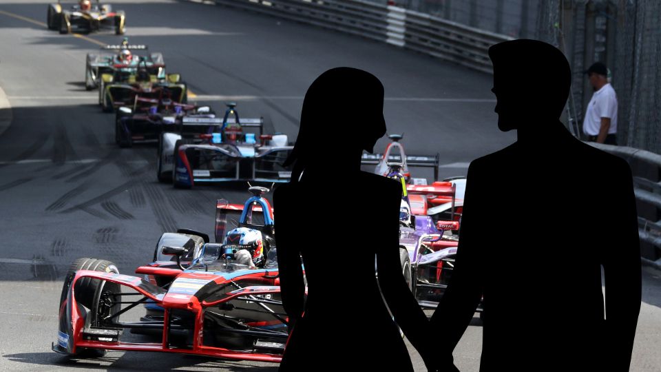 Margarida Corceiro, novia del piloto de McLaren Lando Norris, deslumbra con su estilo y presencia en los eventos de la Fórmula 1.