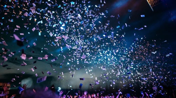 Carín León gana su primer Grammy y pone en alto el regional mexicano VIDEO