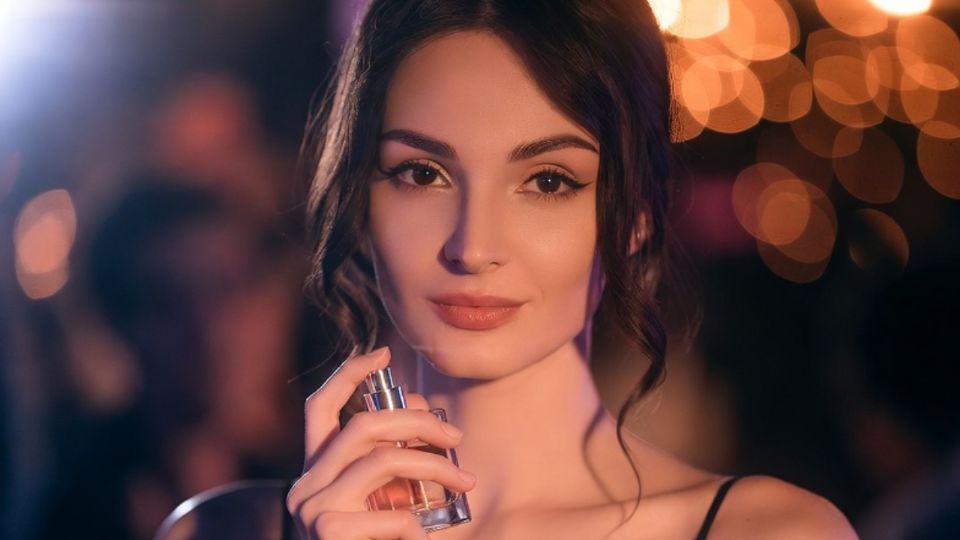 Descubre los diez perfumes de mujer que marcarán tendencia en 2026.