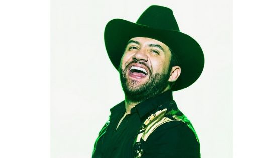 Luis R Conriquez triunfa en El Salvador y Guatemala