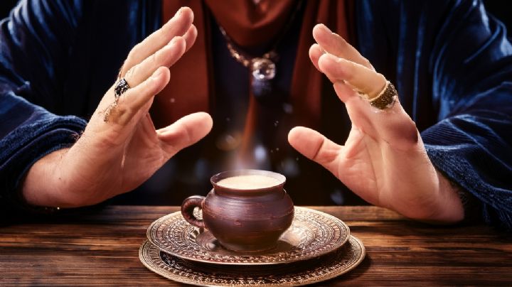 Paso a paso, así puedes adivinar el futuro gracias al café de tu taza