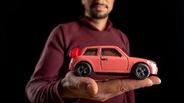 Hoy No Circula CDMX y Edomex, viernes 04 de abril: Autos y color de engomado que descansan