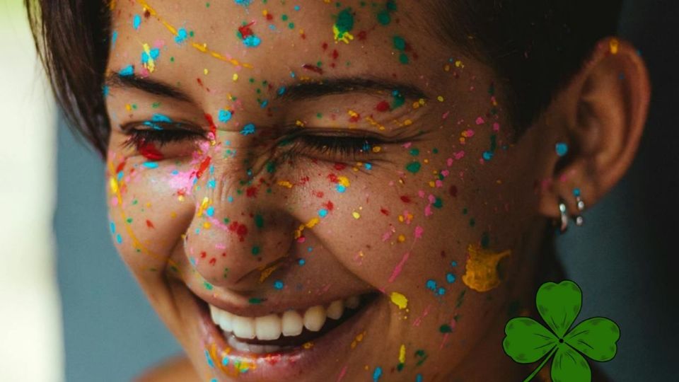 La incursión de la inteligencia artificial en el análisis de las creencias sobre la suerte y los colores nos ofrece una perspectiva fundamentada