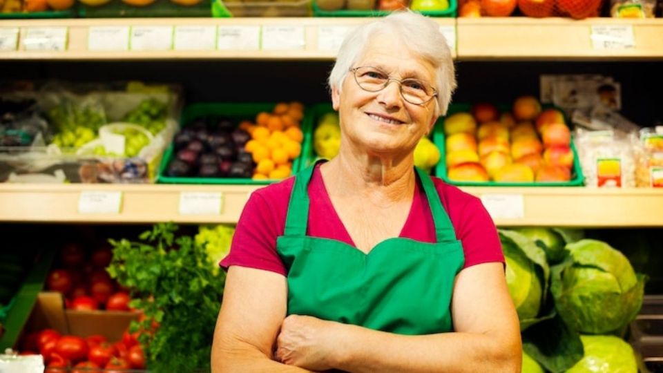 La inclusión laboral de los adultos mayores es un derecho fundamental.