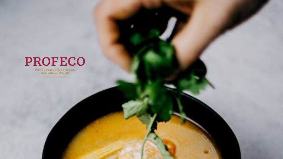 Profeco ha identificado alternativas de sopas instantáneas que se destacan por su bajo contenido de sal, ofreciendo una opción más saludable