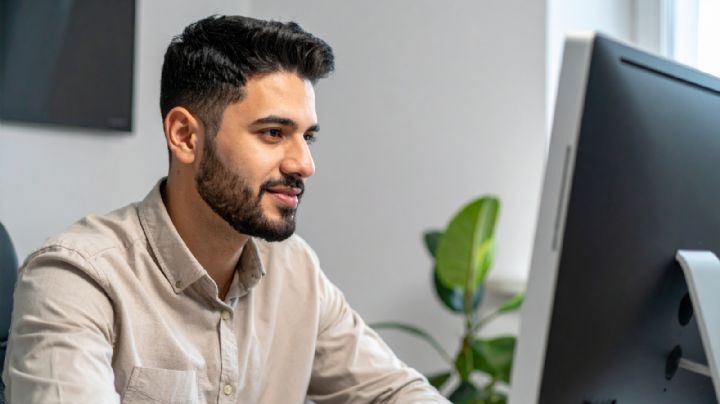 3 cosas que NUNCA debes hacer en computadora del trabajo