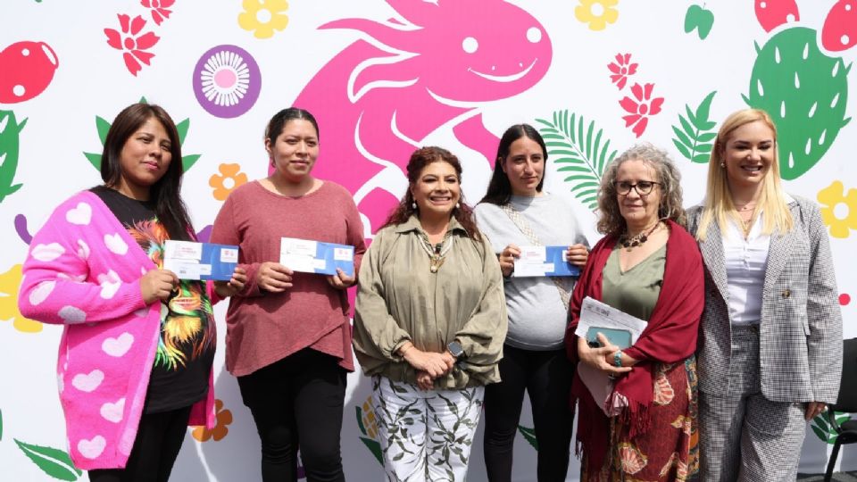 Jefa de gobierno entrega apoyos para mujeres embarazadas 2025