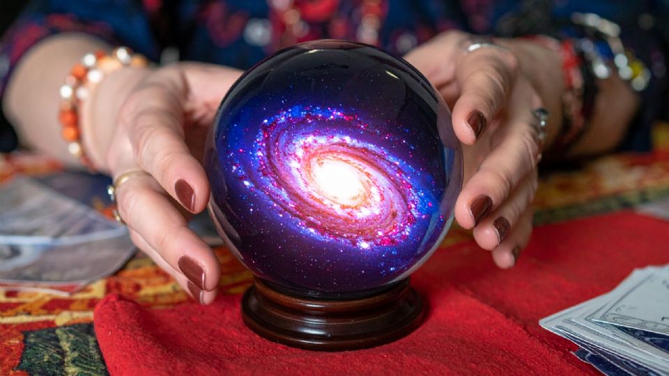 Consulta tu horóscopo para este viernes, según tu signo