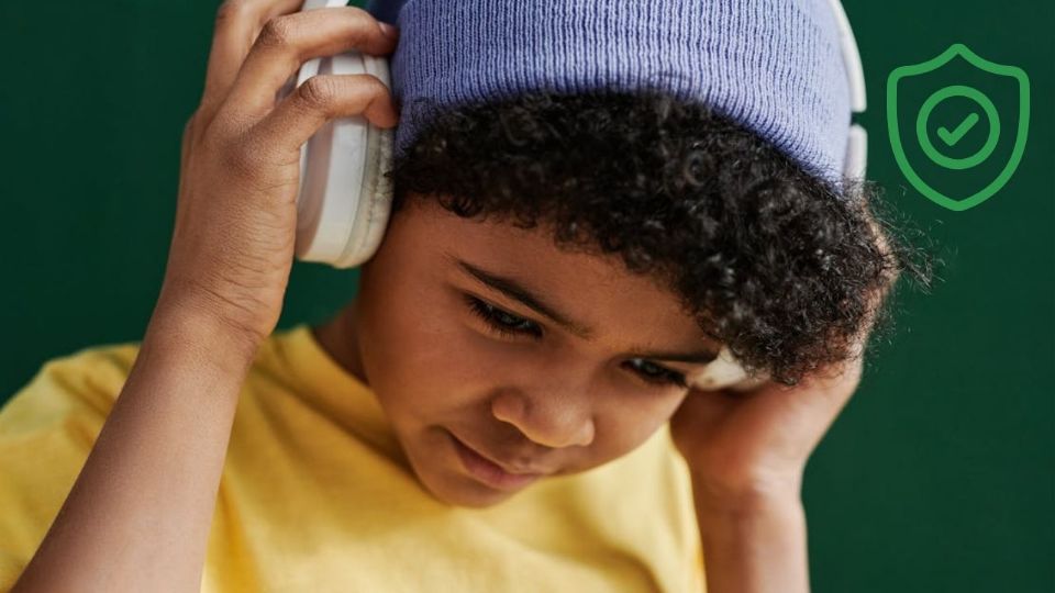 Proteger la audición de los niños es una prioridad que no debe pasarse por alto, especialmente cuando el uso de dispositivos de audio es cada vez más común