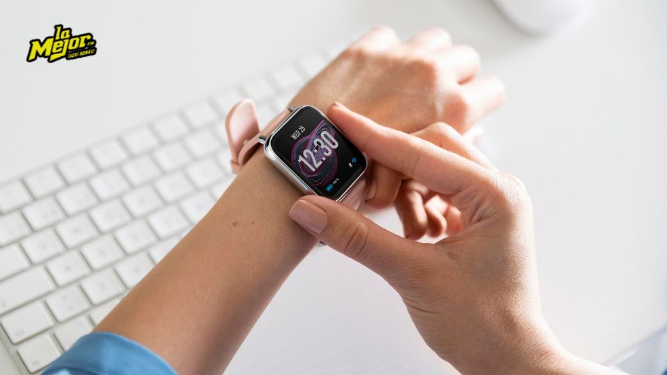 Los nuevos relojes inteligentes de Apple ya se encuentran en el mercado, quédate que te contamos todo lo que debes saber.
