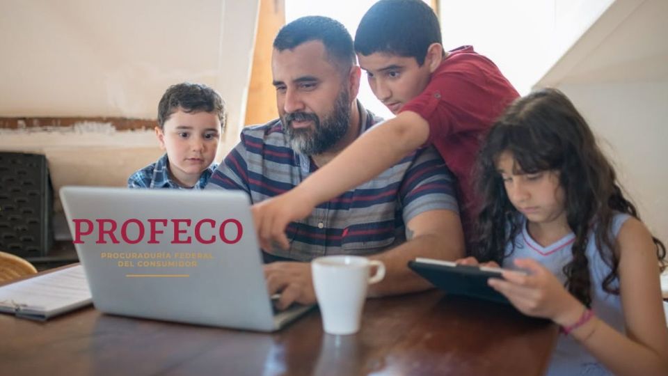 La decisión entre una laptop o una tablet para el regreso a clases depende de las necesidades específicas del estudiante y el presupuesto disponible