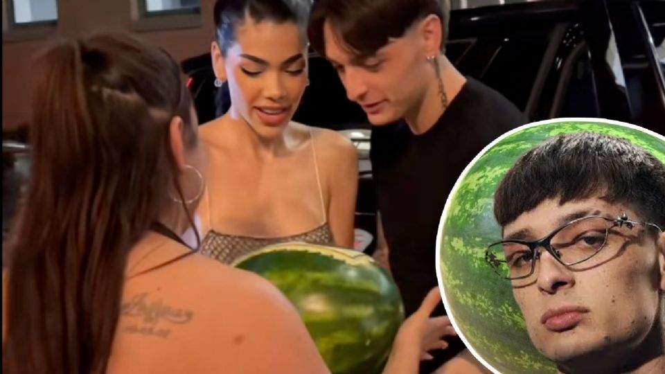 Fan sorprende a Peso Pluma y Kenia Os con una sandía en Nueva York.