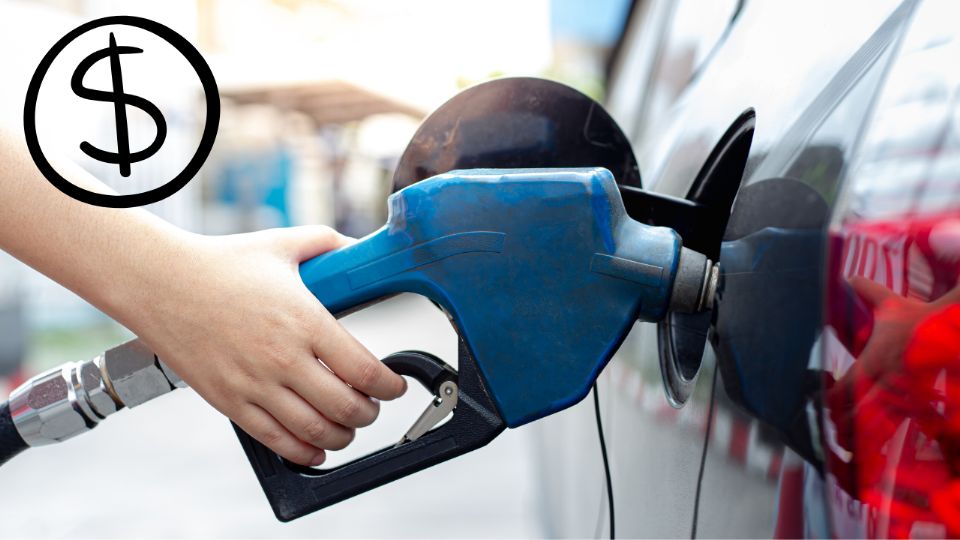 Aplicaciones móviles permiten comparar precios de gasolina en distintas estaciones del país.