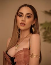 Foto descriptiva de: Carolina Ross recibe nominación y estrena sencillo