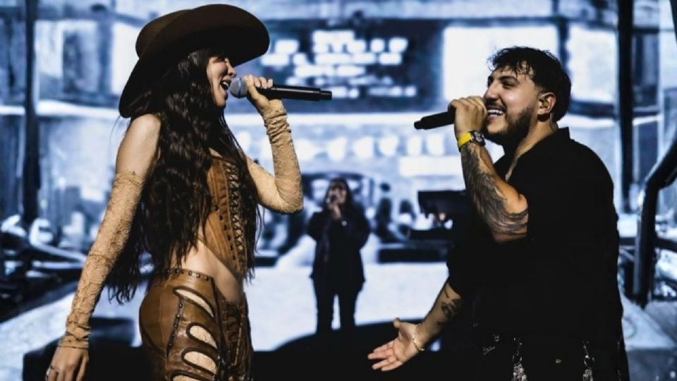 Belinda sorprende como invitada especial durante concierto de Grupo Frontera
