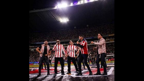 Los Parras y Luis Ángel “El Flaco” hicieron vibrar el Estadio Jalisco