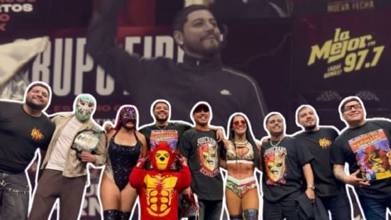 Eduin Caz se sube al ring de lucha libre y causa euforia en la CDMX | VIDEO